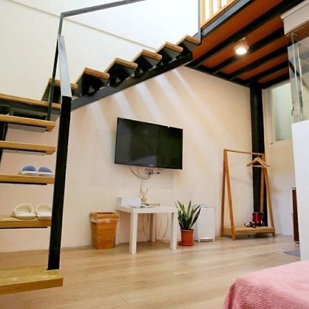 Windhouse B&B Tainan Exterior foto